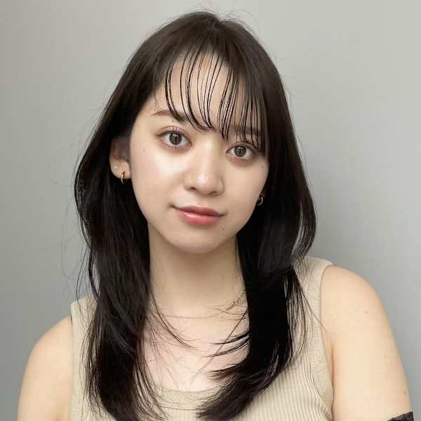 レイヤー/艶髪/前髪/顔周り/くびれ/ロング/シースルー/