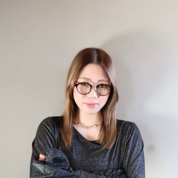 岡 恵理花|Hair design D. ulu 宇都宮【ヘアーデザイン ディードット ウル】