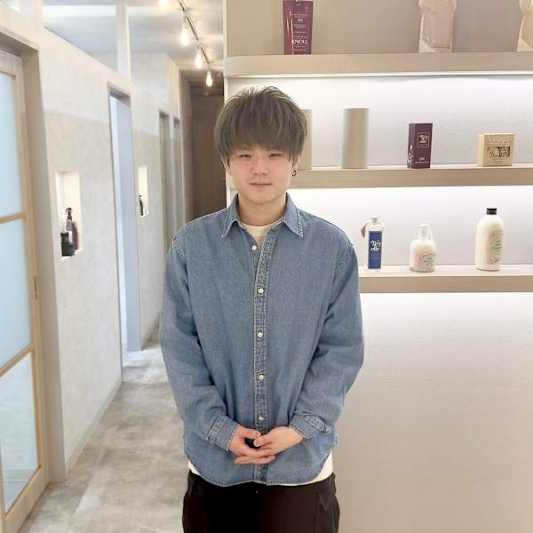 ECLART Luxe 津田沼【エクラートリュクス ツダヌマテン】のスタッフ紹介。南タカヒロ