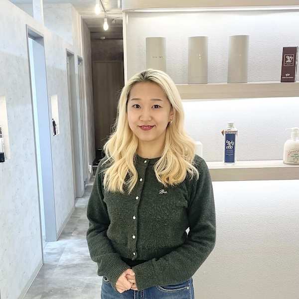ECLART Luxe 津田沼【エクラートリュクス ツダヌマテン】のスタッフ紹介。Aki