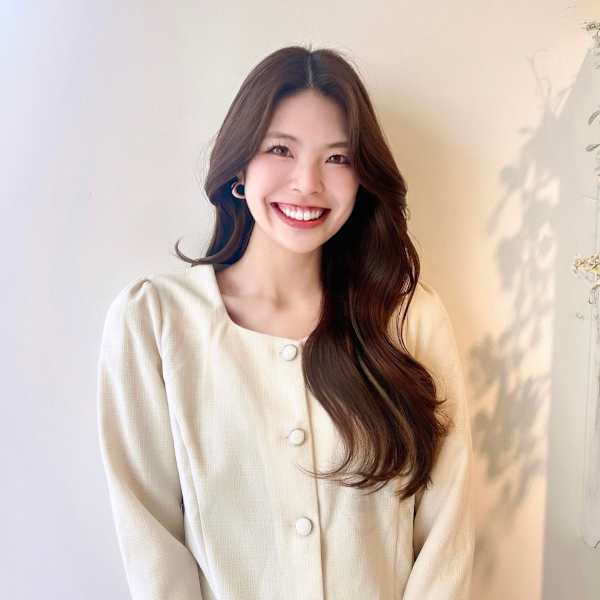 LOREN【ローレン】のスタッフ紹介。山本美月