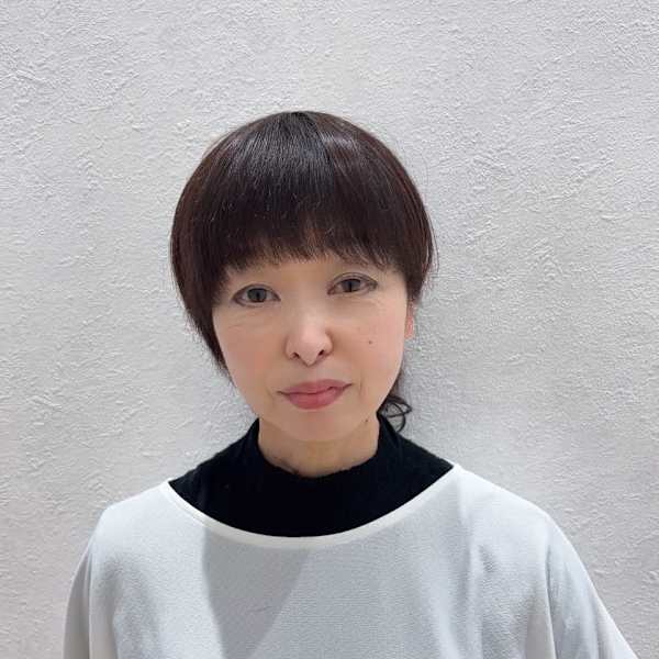 HAIR & MAKE EARTH 岡崎店【ヘアメイクアース オカザキテン】のスタッフ紹介。小林百合子