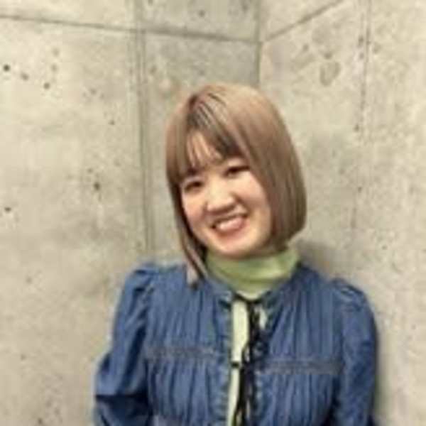 Umi【ウミ】のスタッフ紹介。hina