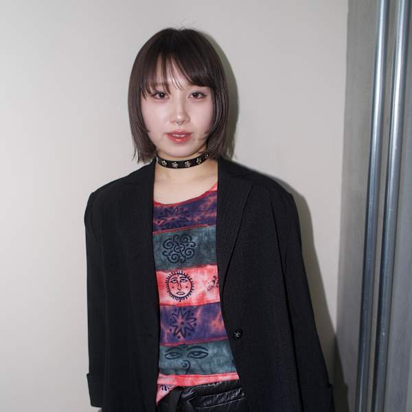 NERO HAIRSALON NAVY【ネロ ヘアサロン ネイビー】のスタッフ紹介。清水 美琴
