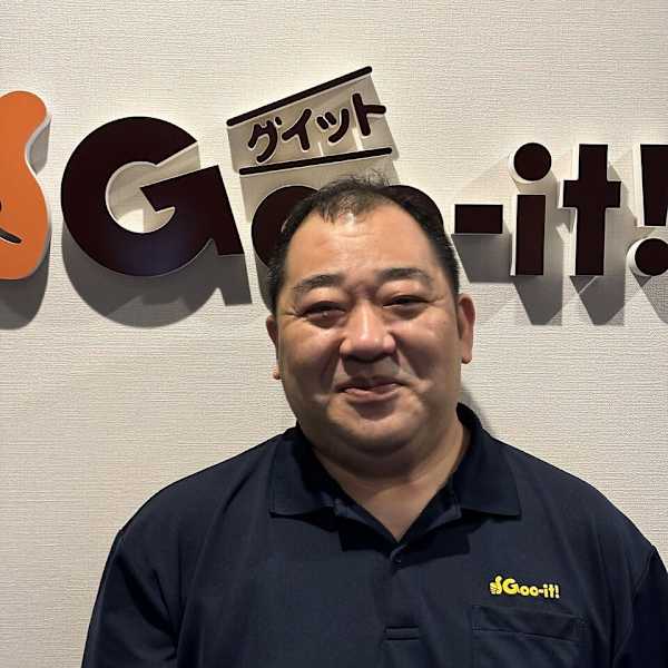 本格 もみほぐし専門店 Goo-it! 渋谷宇田川町店【グイット シブヤウダガワチョウテン】のスタッフ紹介。ムラカミ