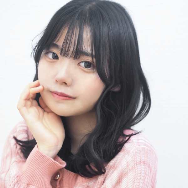 ナチュラルウェーブ×透けバング