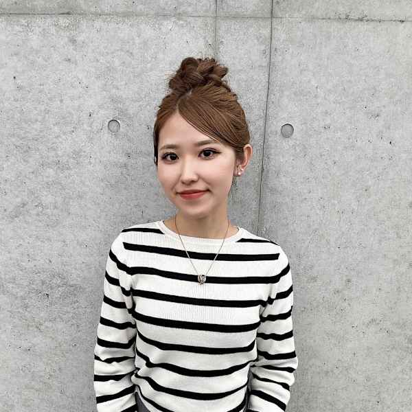 Crede hair's五日市店【クレーデヘアーズイツカイチテン】のスタッフ紹介。毎広 彩千