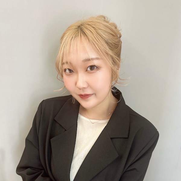 Crede hair's五日市店【クレーデヘアーズイツカイチテン】のスタッフ紹介。山崎 爽佳