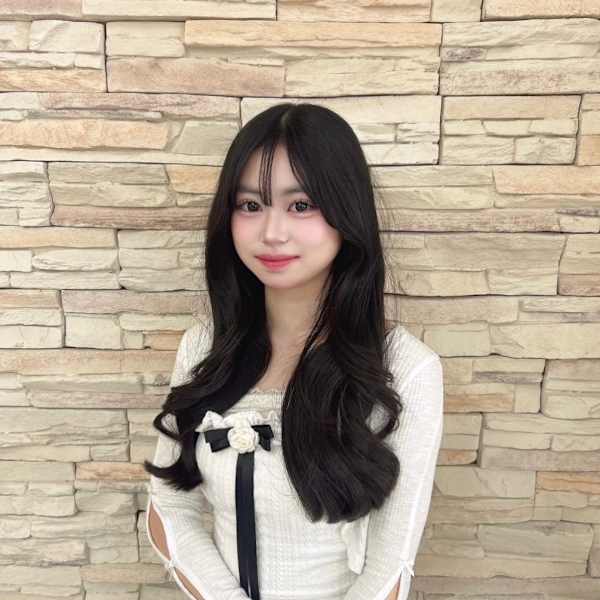 CREA【クレア】のスタッフ紹介。中野綾香