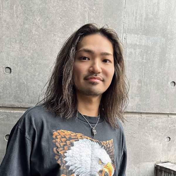 ?mu 新宿【エミュ シンジュク】のスタッフ紹介。大浦