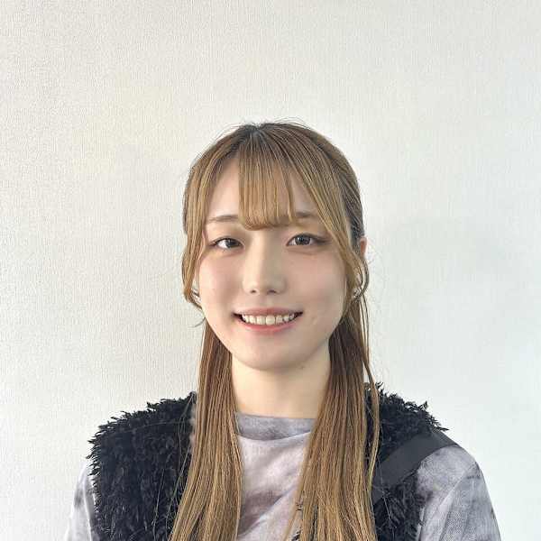 AO。【アオ】のスタッフ紹介。猪俣 彩音