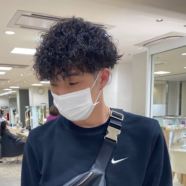 ツイストスパイラル波巻きシャドウメンズパーマ東京銀座有楽町