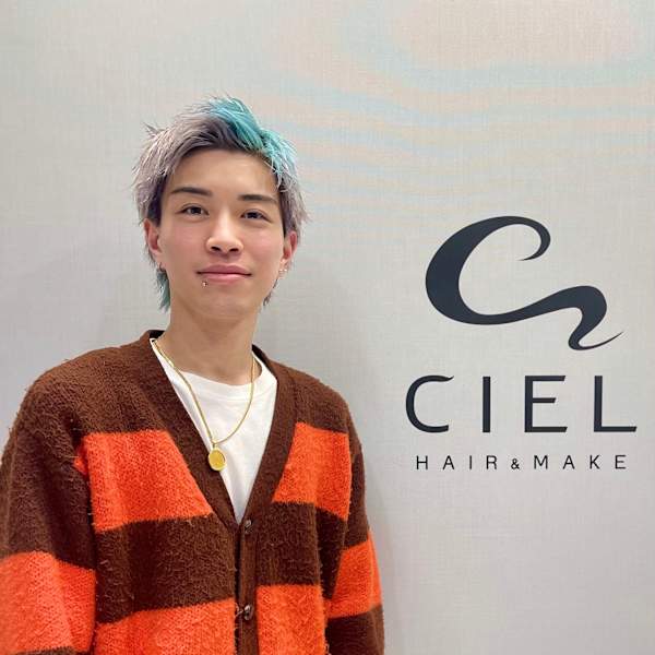 CIEL 藤沢店【シエル】【シエル フジサワテン】のスタッフ紹介。飯田春斗