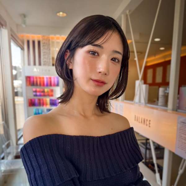 透けバング×つやボブの美人バランス