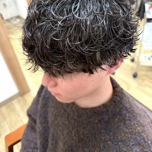 濡れ感スパイラルで魅せる大人パーマ|BALANCE.