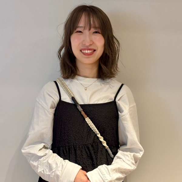 【全席半個室サロン】Natural 札幌店【ナチュラル サッポロテン】のスタッフ紹介。松村 彩花