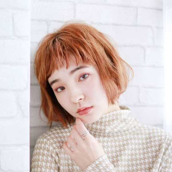 切り込みショートバングボブ