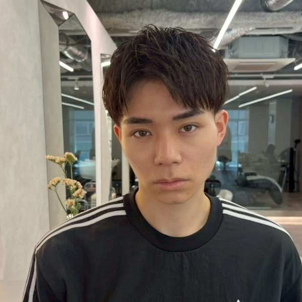 横浜メンズカット刈り上げマッシュ黒髪スパイキーショート黒髪|BAYROOM by HONEY omotesando