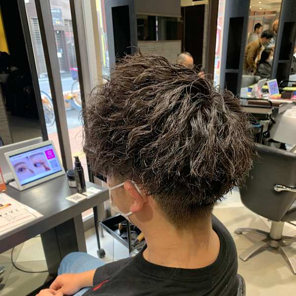 奈良メンズツイストスパイラルパーマ香芝メンズパーマフェード眉