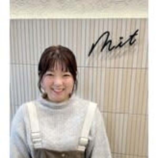 mit by tree センター北【ミットバイツリーセンターキタ】のスタッフ紹介。井手上 麻衣美