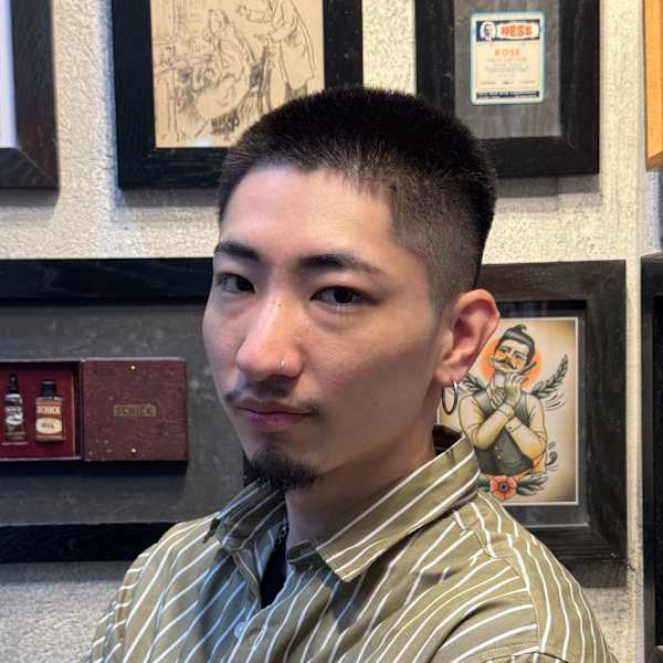 ヒロ銀座 大阪本店【ヒロギンザ オオサカホンテン】のスタッフ紹介。澤田 亮之介