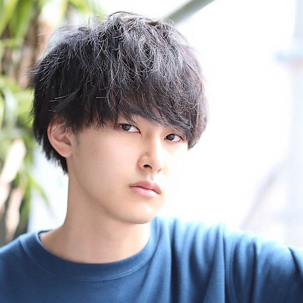 フワブサネープレスマート刈り上げマッシュ