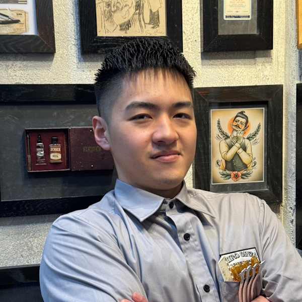 ヒロ銀座 大阪本店【ヒロギンザ オオサカホンテン】のスタッフ紹介。本岡 史温