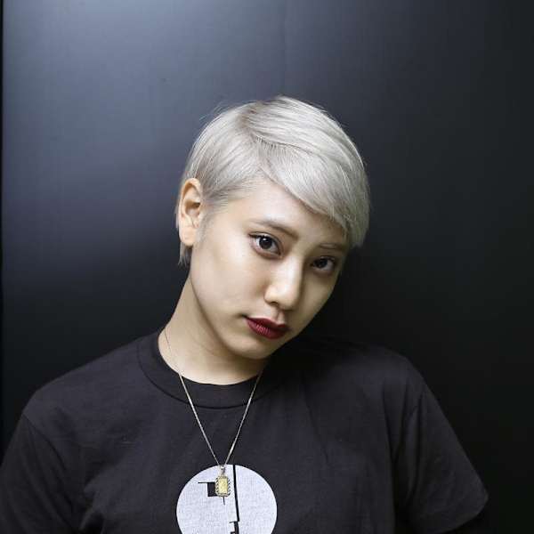 美髪似合わせカットワイドバング外ハネボブ小顔イメチェン