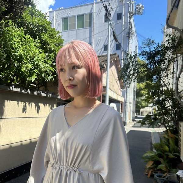【ヘアケア特化型サロン】newi 京橋【ネウィ】【ヘアケアトッカガタサロン ネウィ キョウバシ】のスタッフ紹介。kana