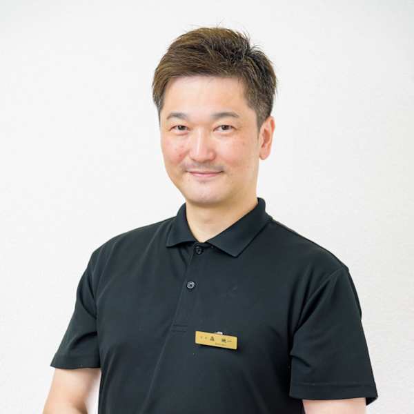 頭とアロマの専門店癒師の処 森家【アタマトアロマノセンモンテンイヤシノトコロモリケ】のスタッフ紹介。モリ