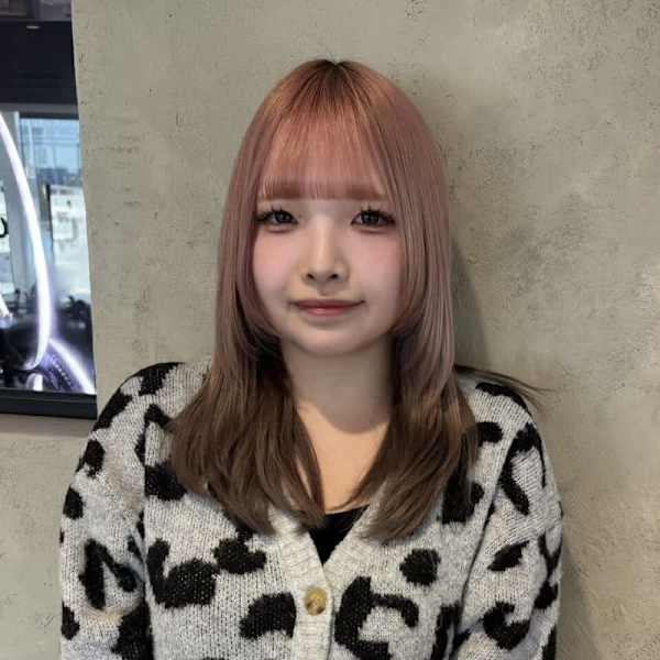 Magico原宿【マジコハラジュク】のスタッフ紹介。嶋田 莉音