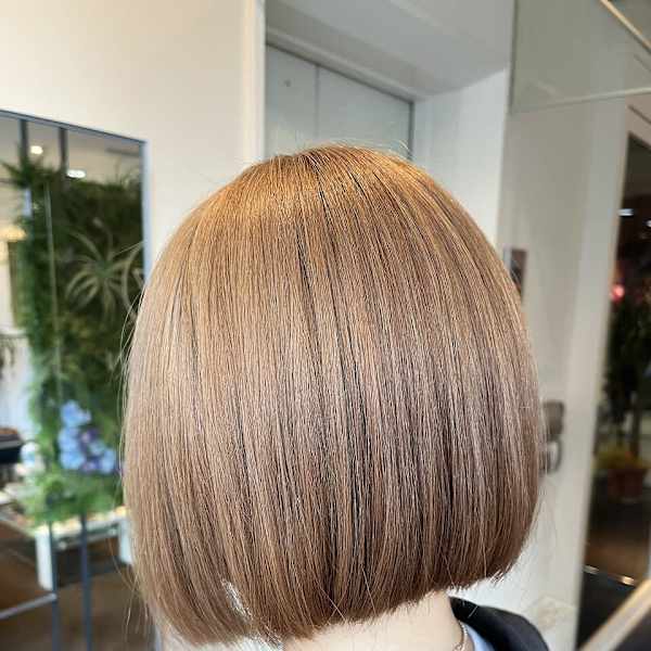 【W_SALON 河原町】ミルクティーベージュ/ぱっつんボブ