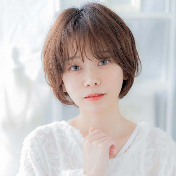 大人可愛いフェザーバング甘めマッシュパーマ フェザーショート