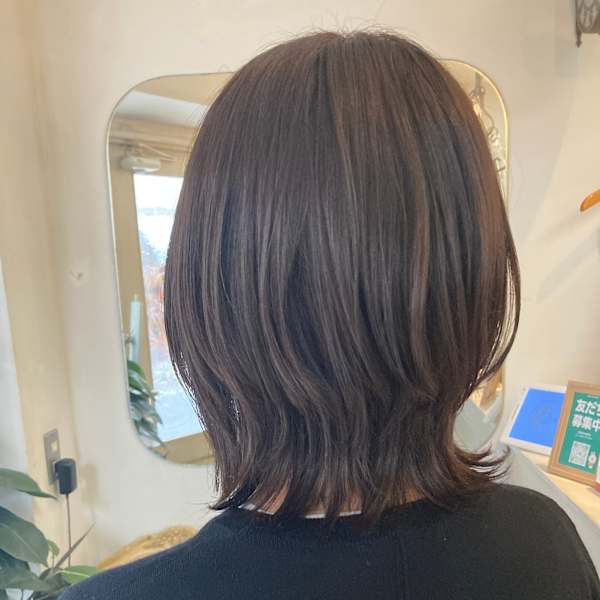 外ハネくびれミディ/ウルフ/クラゲヘアー透け感グレージュカラ