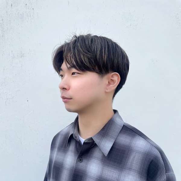 MANA HAIR【マナヘアー】のスタッフ紹介。REN