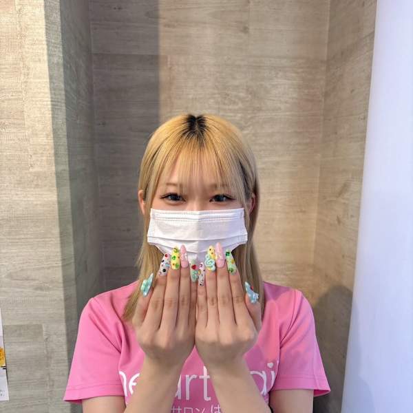 はあとねいる 板橋ときわ台店【ハアトネイルイタバシトキワダイテン】のスタッフ紹介。ノゾミ