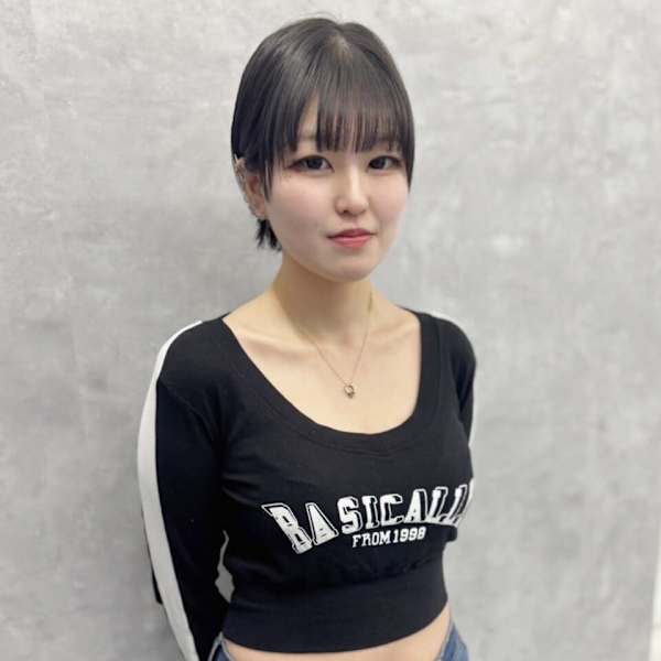 【全席個室サロン】NUMBER 天王寺【ナンバー】【ゼンセキコシツサロン ナンバー テンノウジ】のスタッフ紹介。hotaru