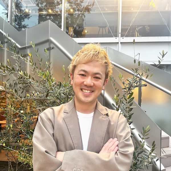 Kimito Hair design&spa【キミトヘアデザインアンドスパ】のスタッフ紹介。渡邉昇太