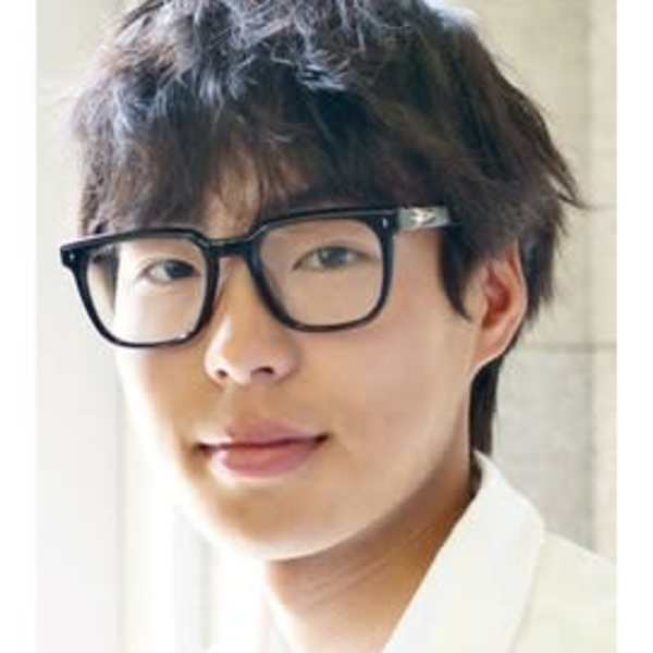 ブルーカラー　波打ちパーマ　韓流ヘア　RK