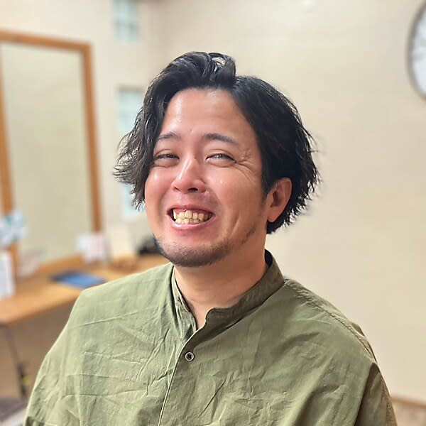 Lian hair design【リアンヘアデザイン】【リアンヘアデザイン】のスタッフ紹介。佐藤 啓史