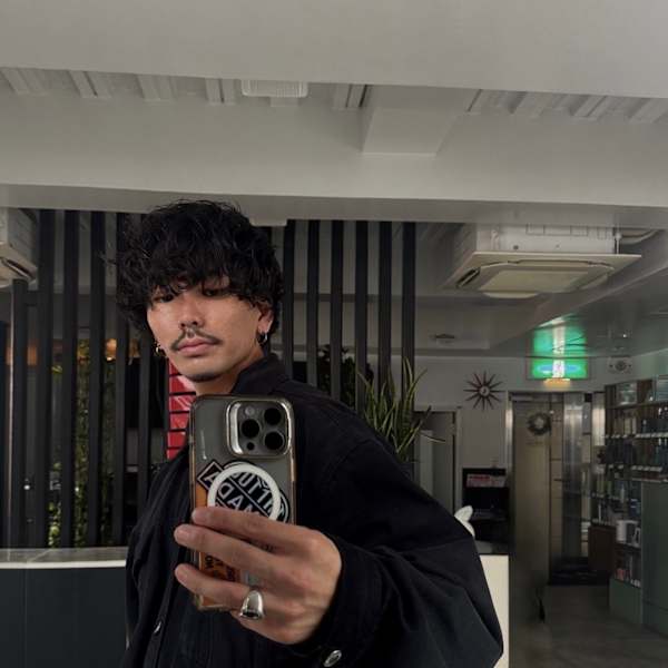 Lui:z【ルイーズ】のスタッフ紹介。樹 Tatsuki