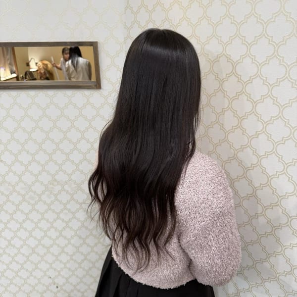 ダークブラウン