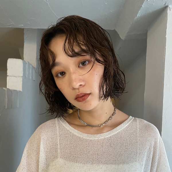 est hair by friends 新宿店