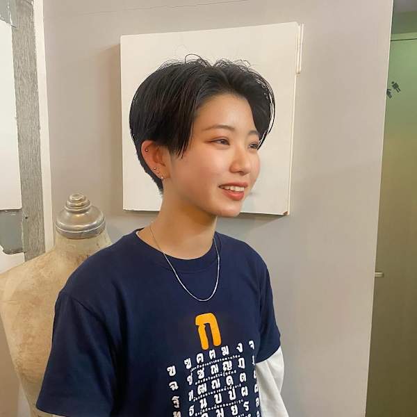 ステップボーンカットハイレイヤースタイル