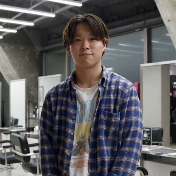 LUVISM by fifthメンズサロン 万代/新潟駅【ラヴィズムバイフィフス バンダイ ニイガタエキ】のスタッフ紹介。赤原虎汰郎 【万代】
