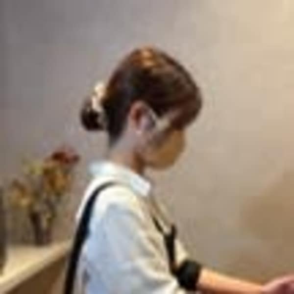【毛穴/ハーブピーリング/フェイシャル/小顔/痩身/脱毛】椿 ~TSUBAKI~ 天王寺店【ケアナ パーブピーリング フェイシャル コガオ ソウシン ダツモウ ツバキテンノウジテン】のスタッフ紹介。ミヤ