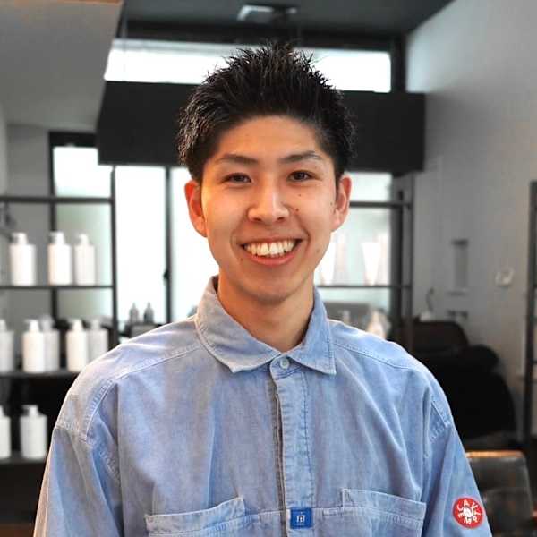 IRIE HAIR DESIGN【アイリーヘアデザイン】のスタッフ紹介。北川 聖也