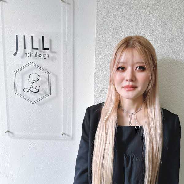 JILL Hair Design NAMBA【ジルヘアデザインナンバ】のスタッフ紹介。Noa