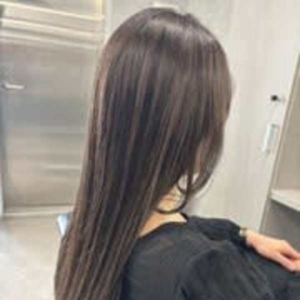 透明感◎オリーブグレージュ