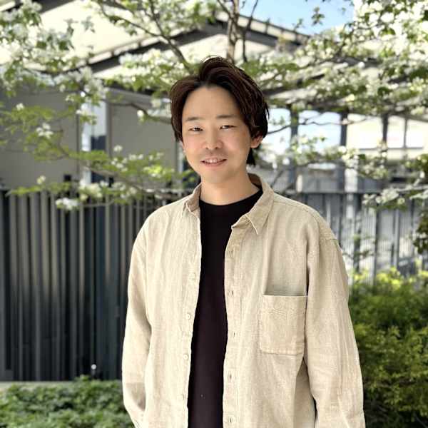 NYNY テラッソ姫路店【ニューヨークニューヨーク テラッソヒメジテン】のスタッフ紹介。藤城 建太